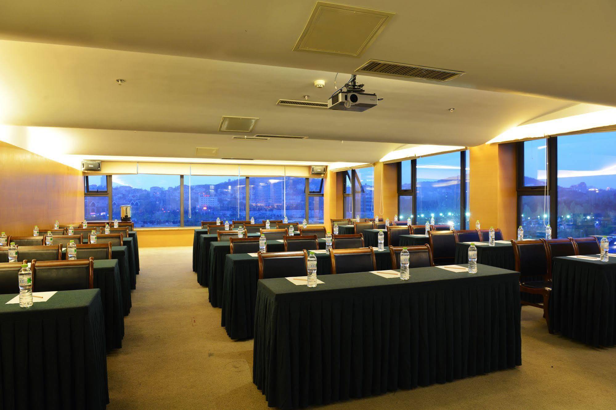 Qingdao Wu Sheng Guan Holiday Hotel Экстерьер фото
